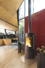 Купить Печь-камин Invicta Altara Plus в интерьере чугунная в Минске в Минске