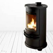 Купить Печь-камин Invicta Orense в интерьере чугунная в Минске в Минске