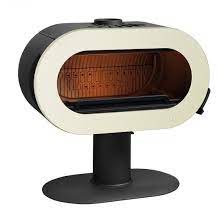 Купить Печь-камин Invicta Fifty Sur Pied в интерьере чугунная в Минске в Минске