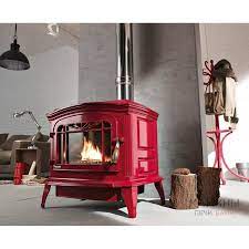 Купить Печь-камин Invicta Bradford красная эмаль в интерьере чугунная в Минске в Минске