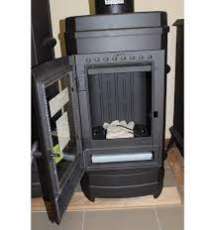 Печь-камин чугунный Invicta Remilly в интерьере Амазонка бай фото в Минске