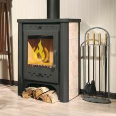 Стальной печь-камин Экокамин с плитой в интерьере фото в Минске