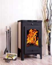 Стальной камин со стеклом Бавария Оптима с плитой фото в интерьере в Минске