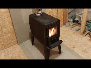 Печь-камин чугунный FireWay Zeige в интерьере Амазонка бай фото в Минске