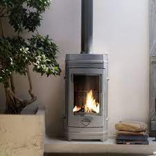 Печь-камин Invicta Chatel чугун в интерьере Амазонка бай фото в Минске