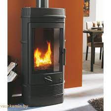 Печь-камин чугунный Invicta Gomont в интерьере Амазонка бай фото в Минске