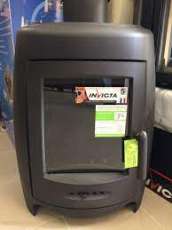 Печь-камин чугунный Invicta La Borne 2 в интерьере Амазонка бай фото в Минске