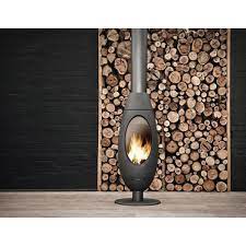 Печь-камин чугунный Invicta Ove в интерьере Амазонка бай фото в Минске