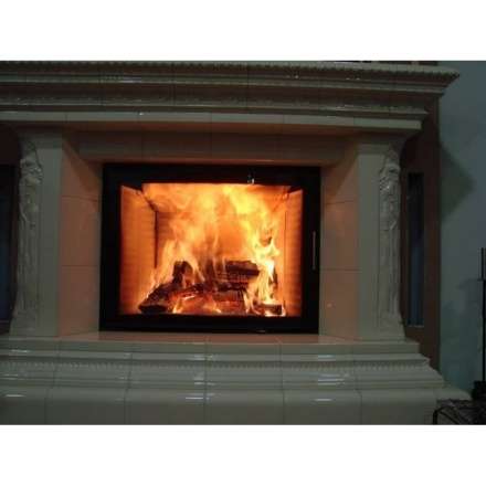 Каминная топка Austroflamm 75x57 K распашная дверца, плоское стекло в Минске