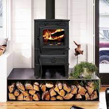 Печь-камин чугунный Fireway Finn в интерьере Амазонка бай фото в Минске